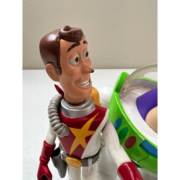 Mattel Disney Pixar Toy Story Buzz Lightyear & Woody Space Mission Action Figure - Picture 2 of 10